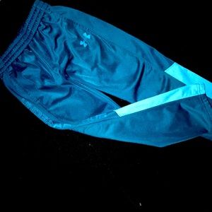 Under Armour sport pants w pockets